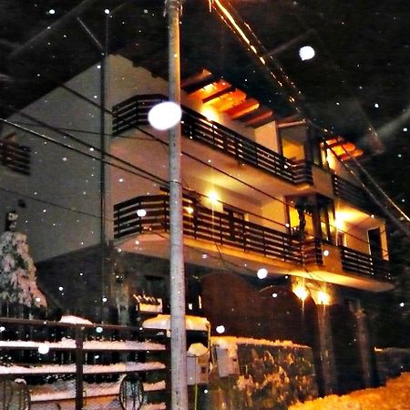 Pension Casa Soarelui Синая Екстериор снимка