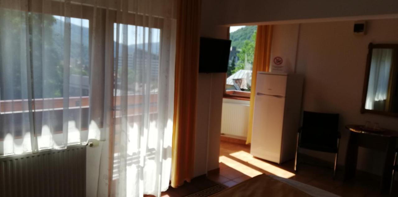 Pension Casa Soarelui Синая Екстериор снимка