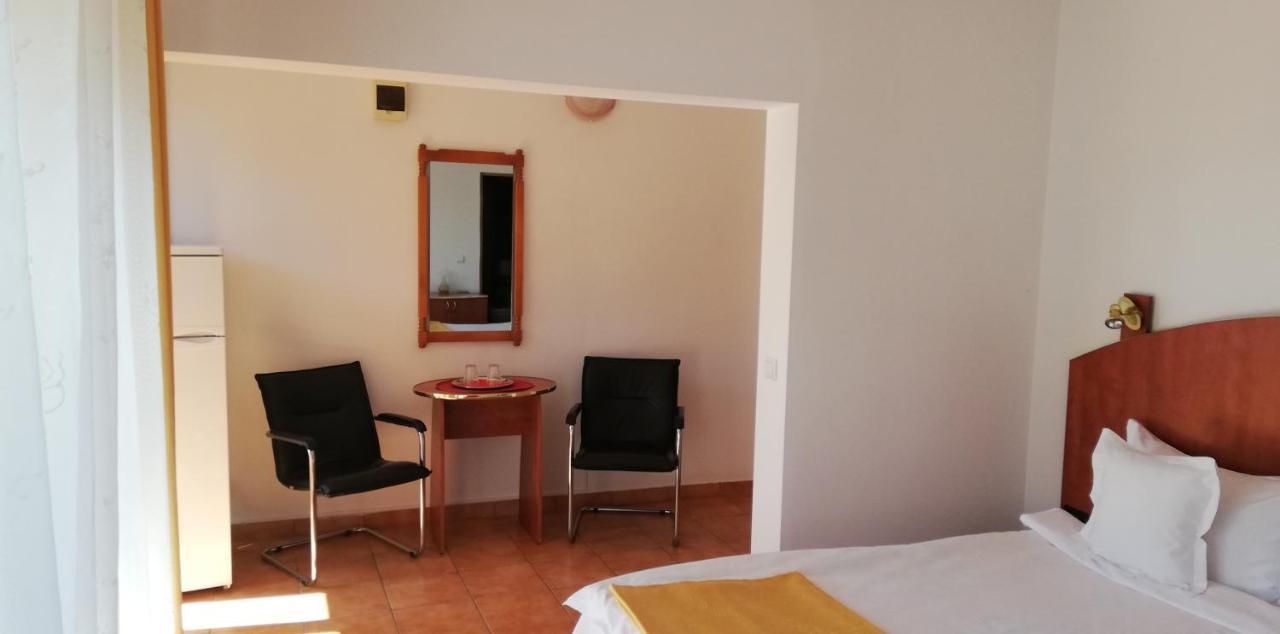 Pension Casa Soarelui Синая Екстериор снимка