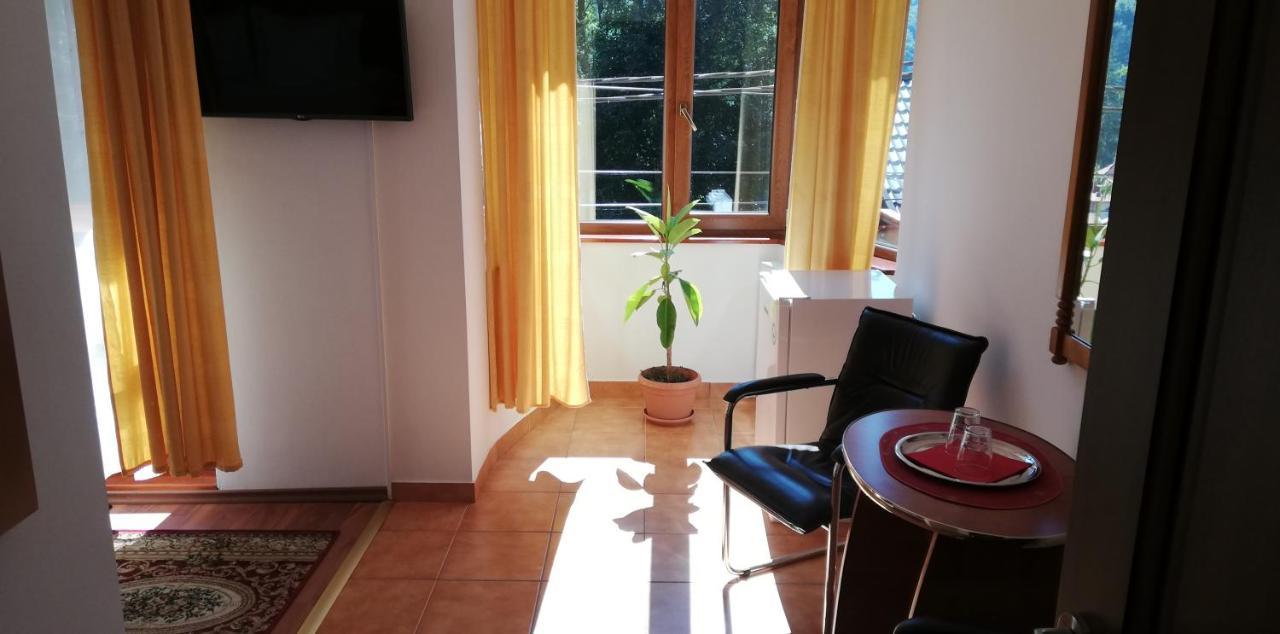 Pension Casa Soarelui Синая Екстериор снимка