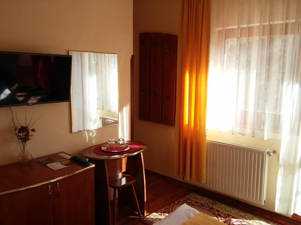 Pension Casa Soarelui Синая Екстериор снимка